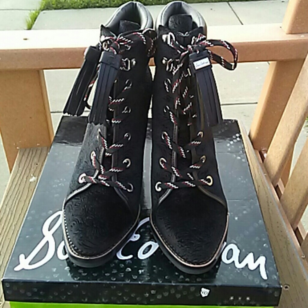 Women's boots